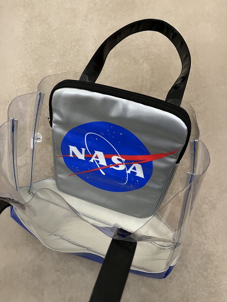Эксклюзивная сумка NASA, из магазина при Космическом Центре.