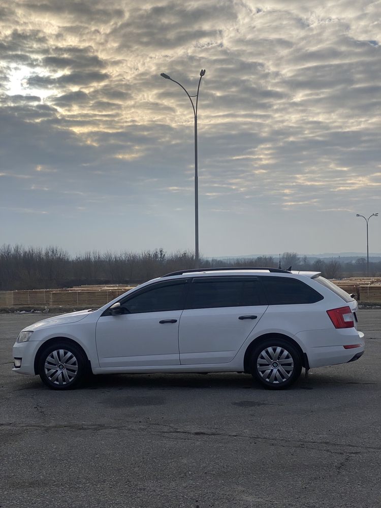 Skoda Octavia A7 дизель автомат 2015