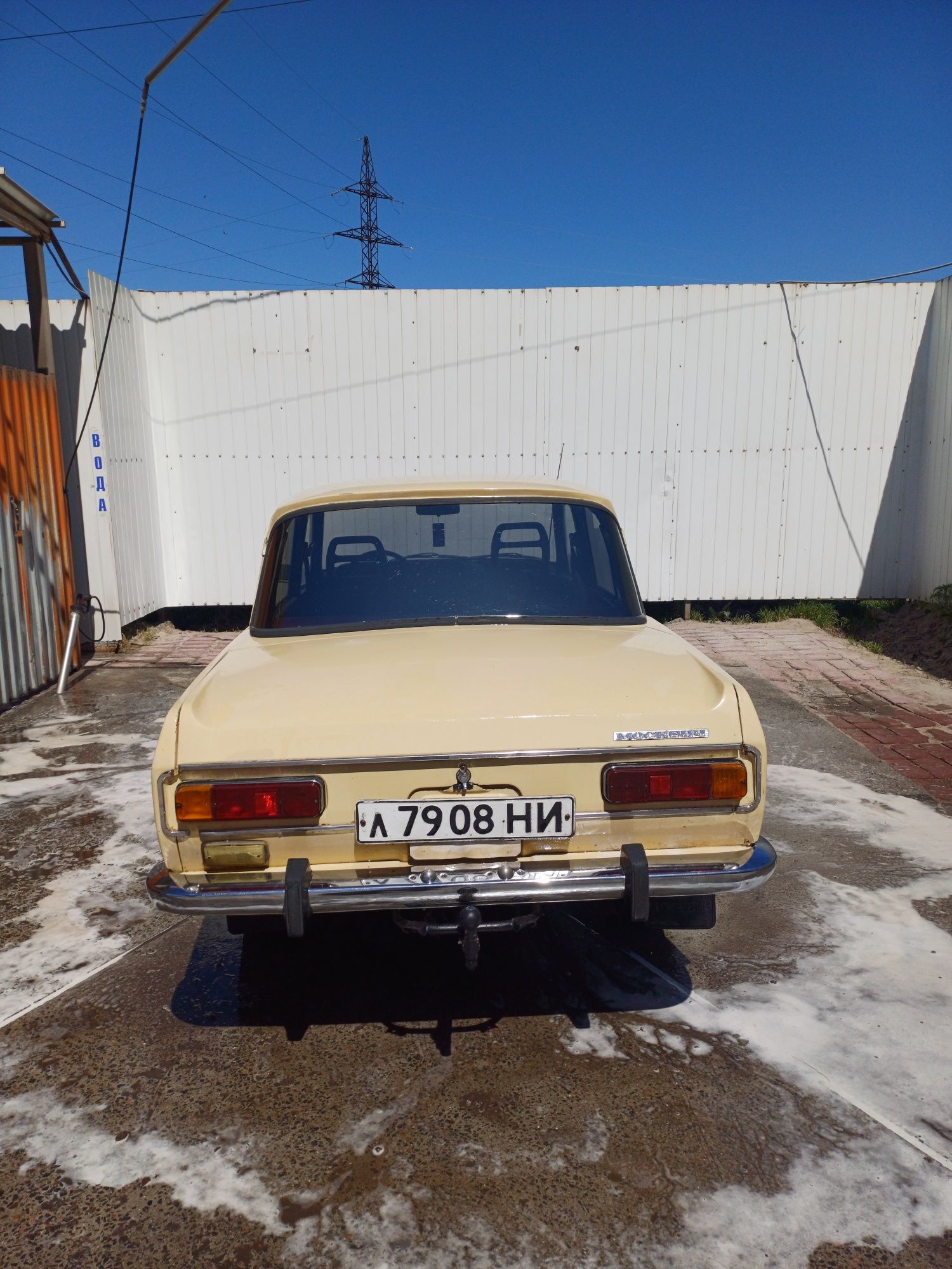 Продам москвич 2140