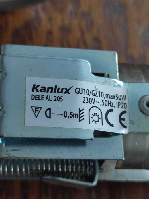 reflektor lampka lampa kinkiet obudowa halogen led oświetlenie oprawka