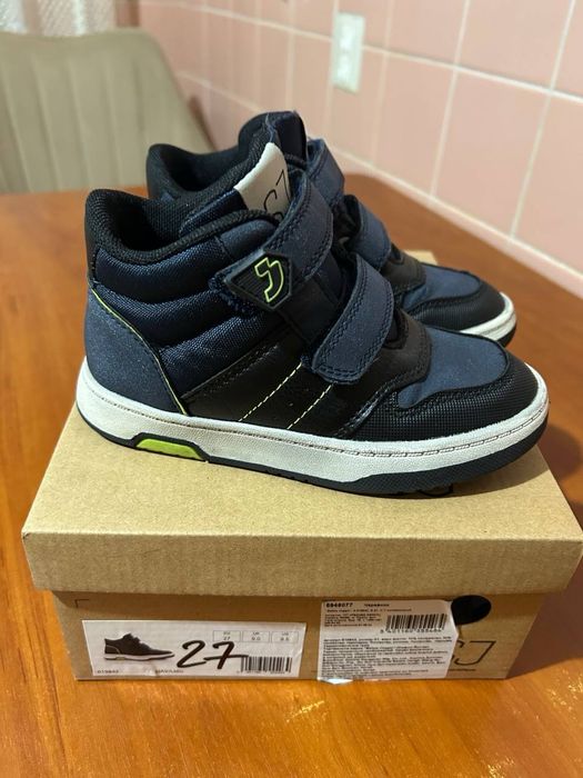 Осінні черевики на хлопчика