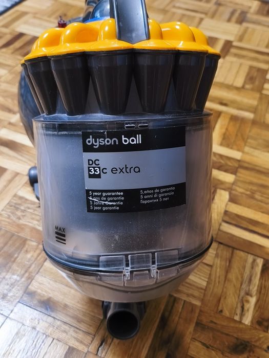 Odkurzacz bezworkowy Dyson DC 33 C extra