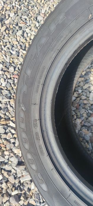 225/55/16 Goodyear Vector 4 seasons 19r.