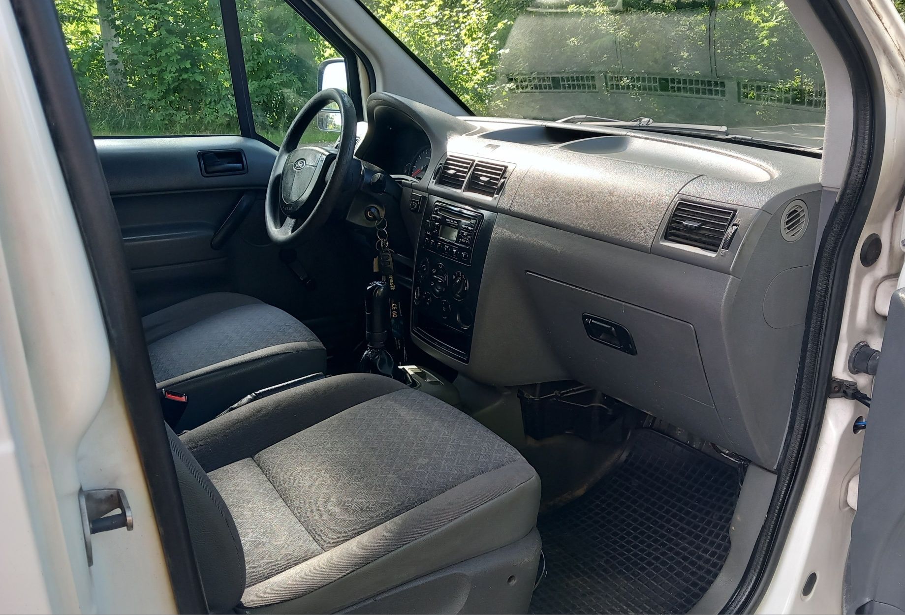 Ford/Transit/Connect/1.8 D/Webasto/Klima/Podgrzewane fotele/Sprawny