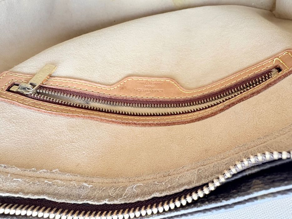 Louis Vuitton Monogram Looping GM