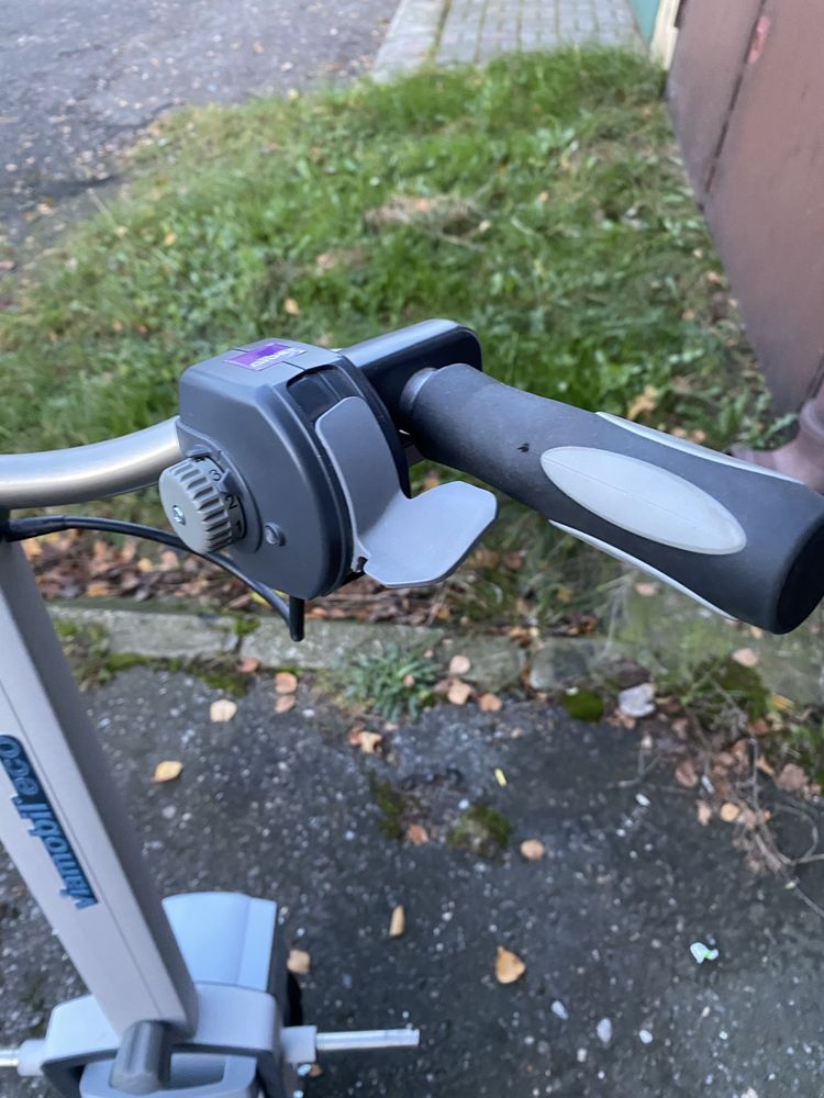 Przystawka do wozka inwalickiego elektryczna