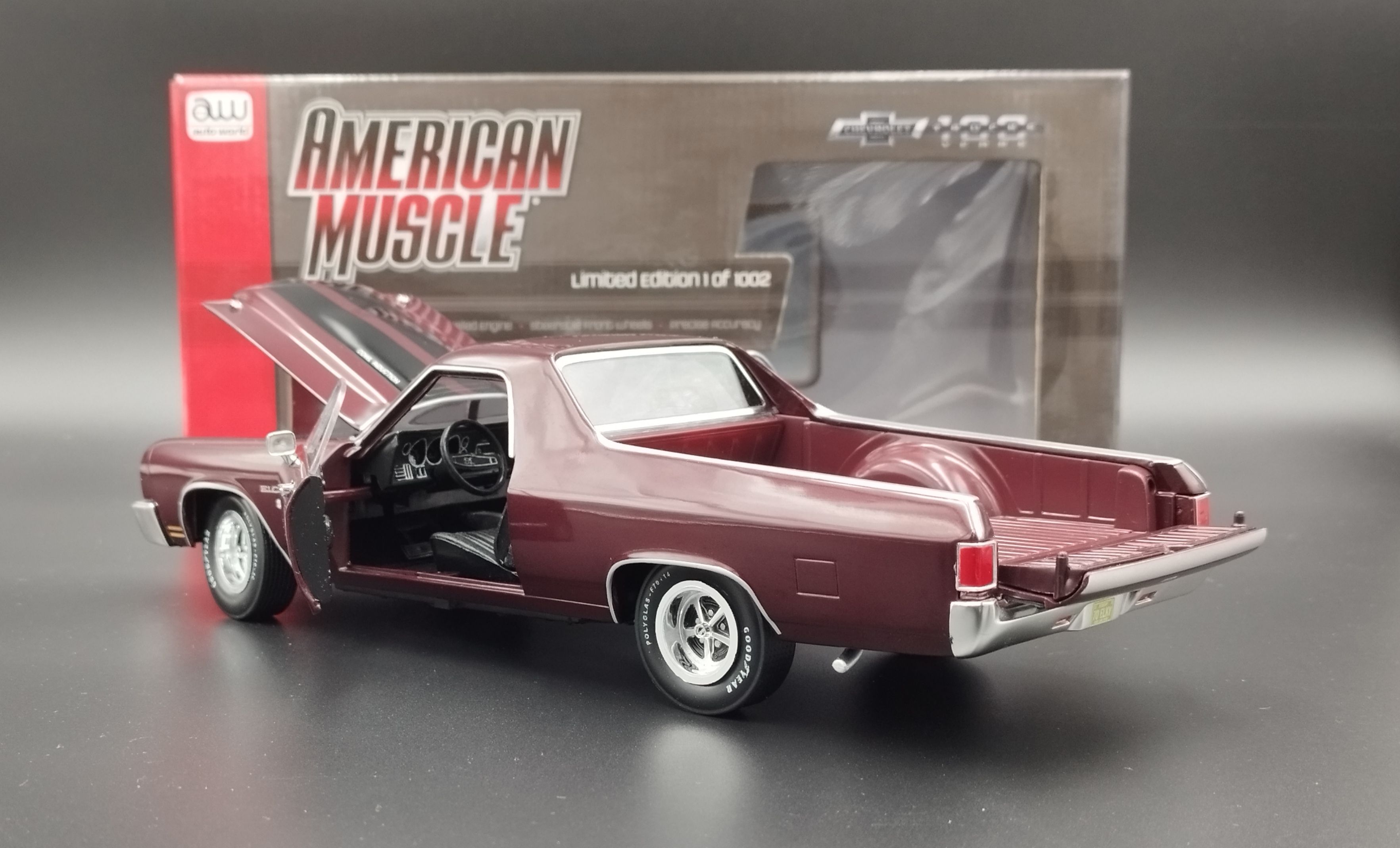 1:18 Auto Word 1970 Chevrolet El Camino SS Black Cherry model nowy