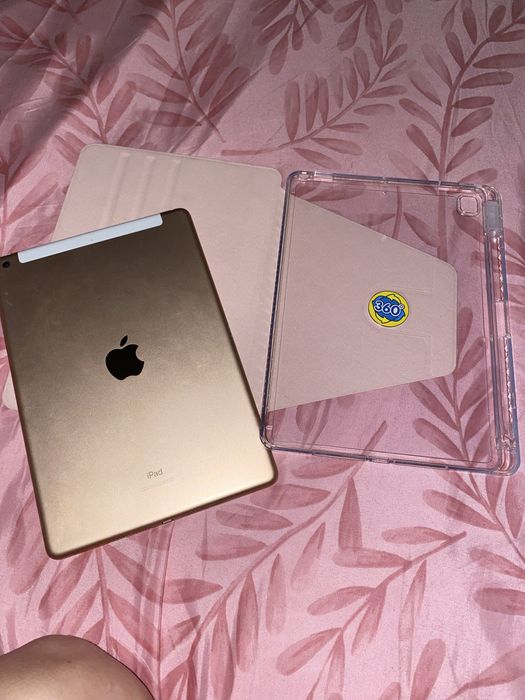 IPAD 10.2 wifi + telemovel Dourado