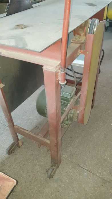 Деревообрабатывающий станок