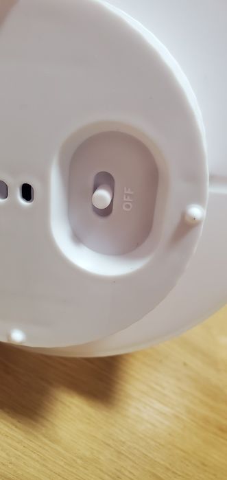 Лампа, нічник на акумуляторі