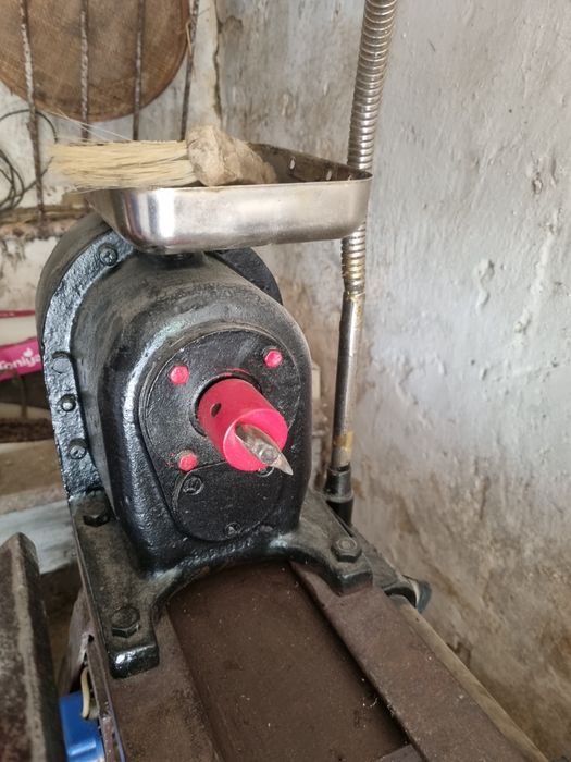 Станок токарний по дереву