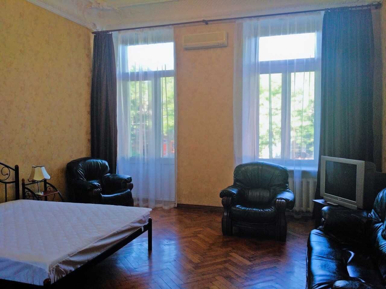 Самый центр Одессы.5 раздельных комнат.Проживание/бизнес.