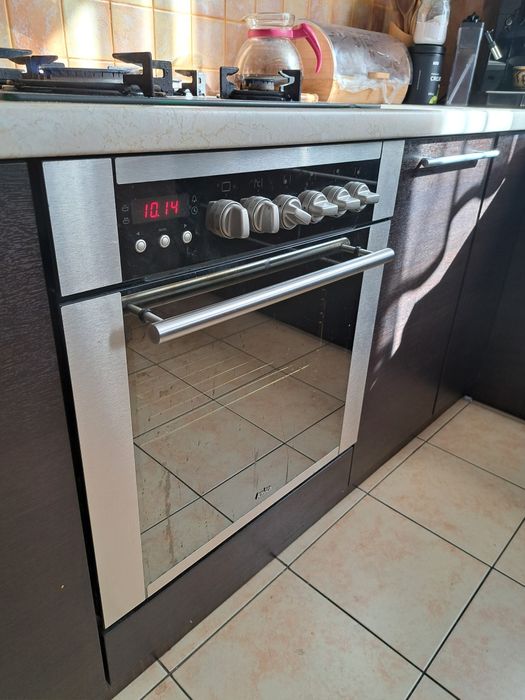 Płyta gazowa z piekarnikiem jako komplet