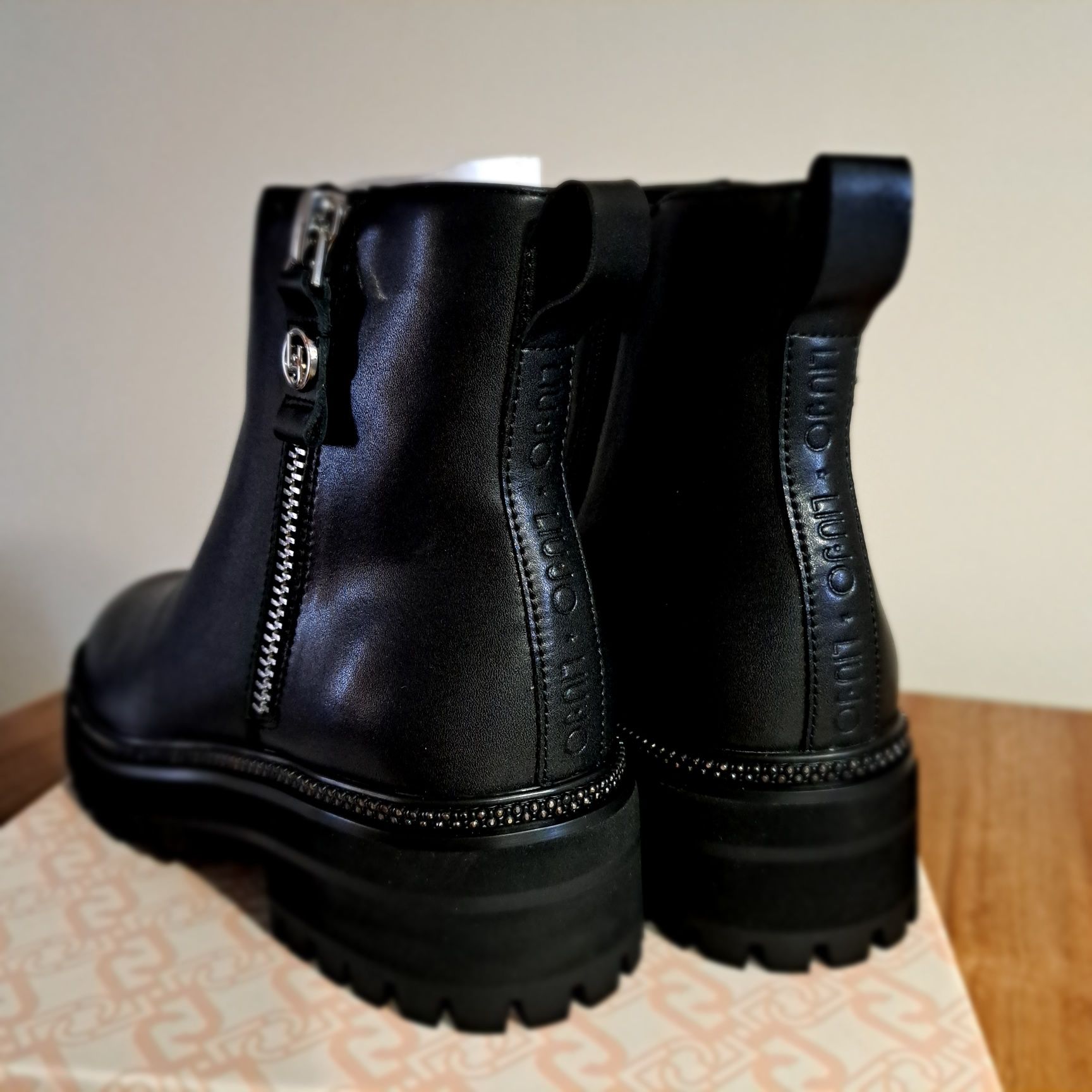 Nowe botki LIU JO