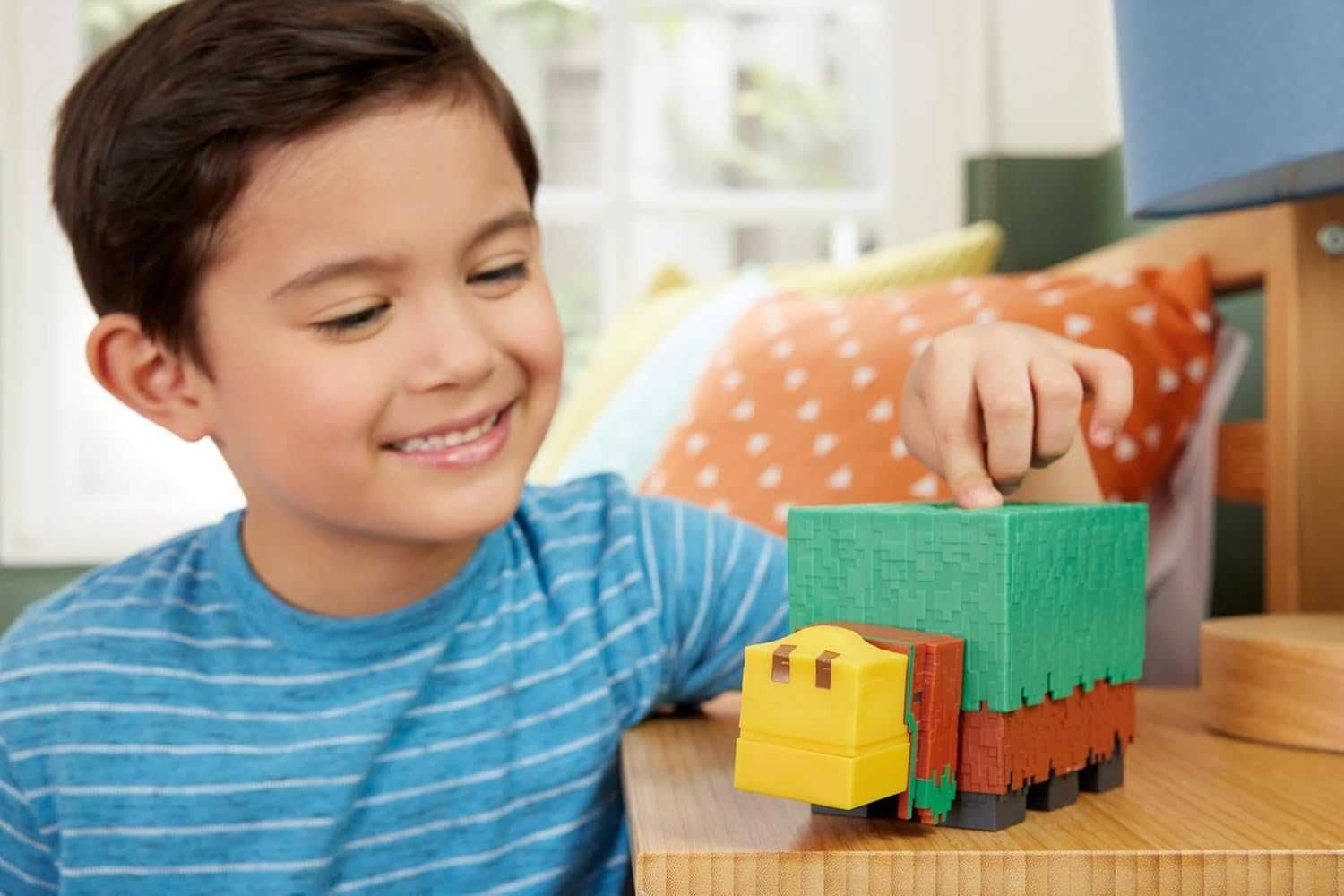 Фігурка Майнкрафт Нюхач 17 см Оригінал Mattel Minecraft Sniffer