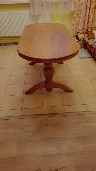 Stół drewniany rozkładany