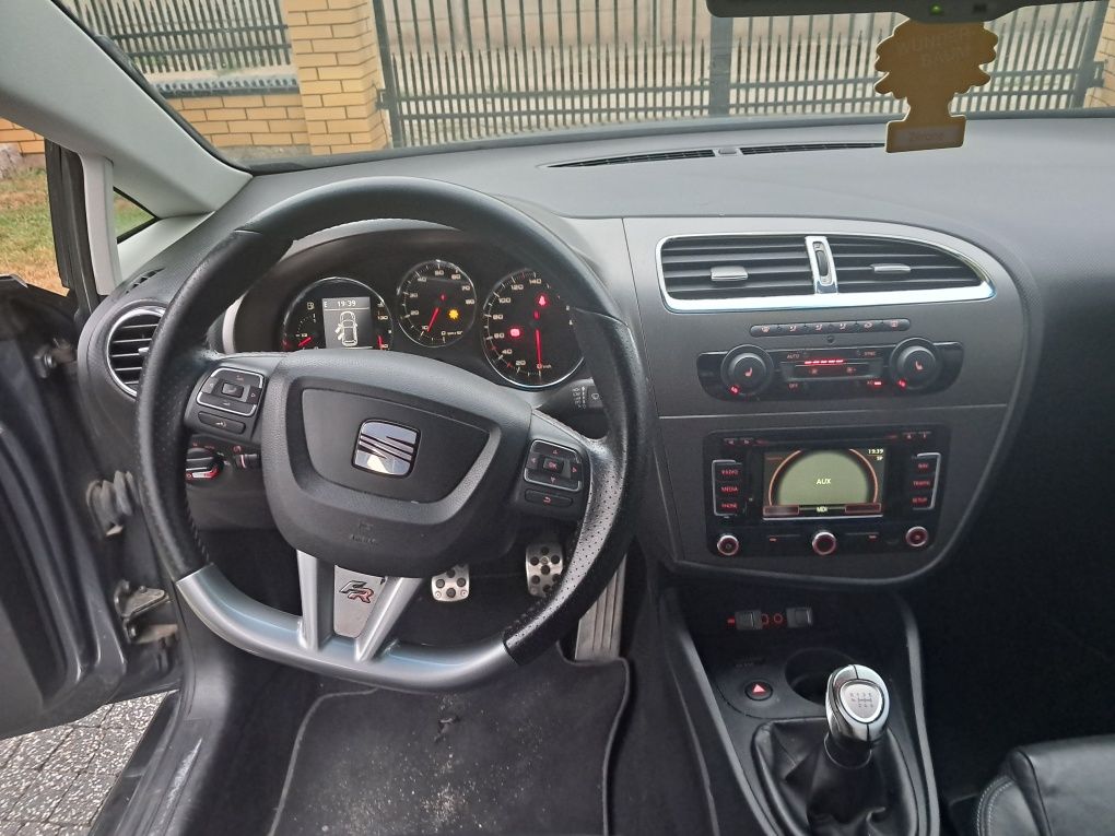 Sprzedam seat leon2 rok 2012