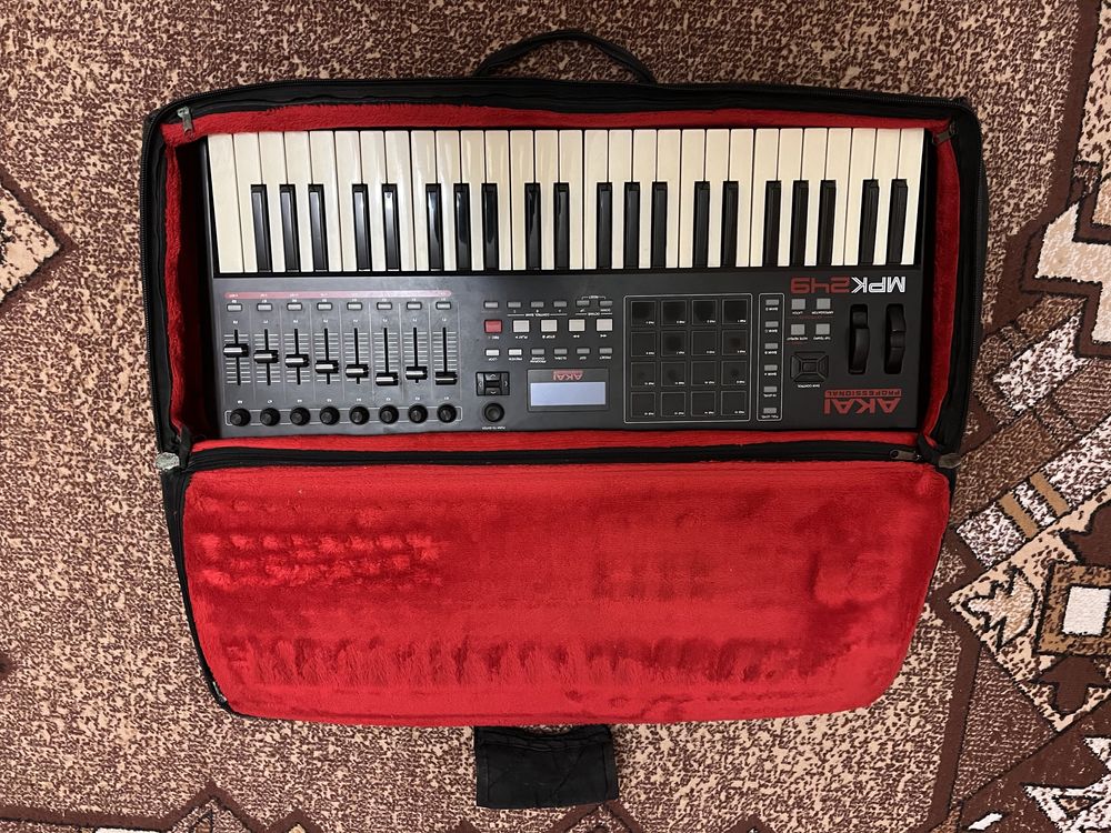 Akai MPK249 + чехол