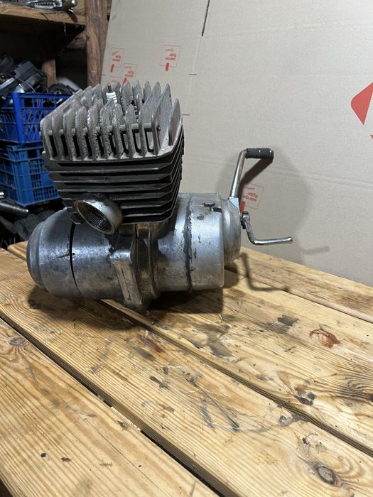 Мотор минск 6в з 12-ти вольтовим генератором. Мотор минск 6в