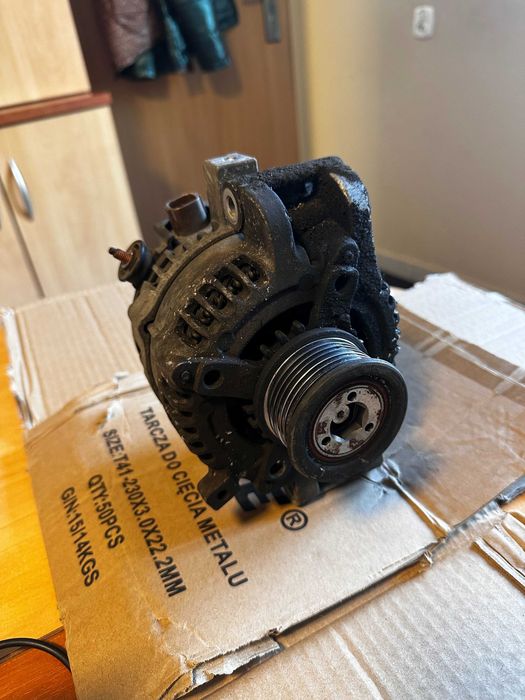 Alternator 130A DAN1013 DENSO Toyota Avensis