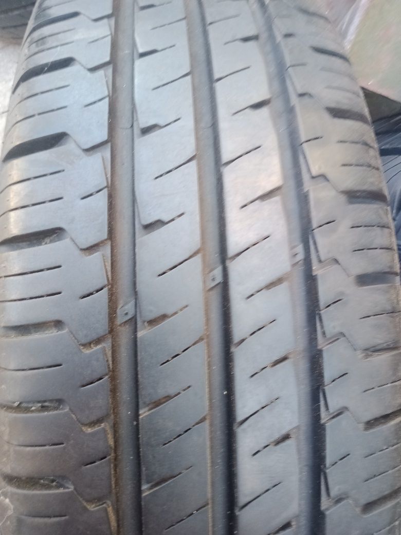 Continental 205/65R16C bus dostawcze