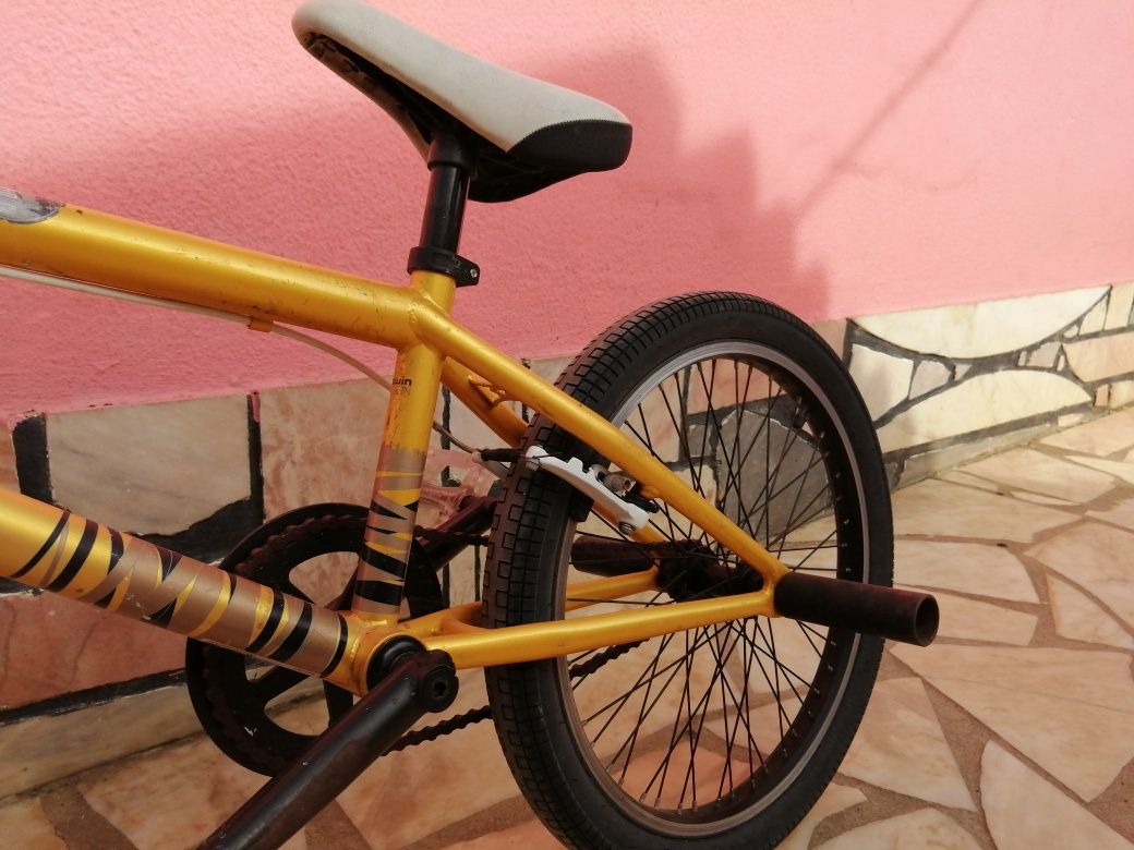 Bicicleta  tipo BMX