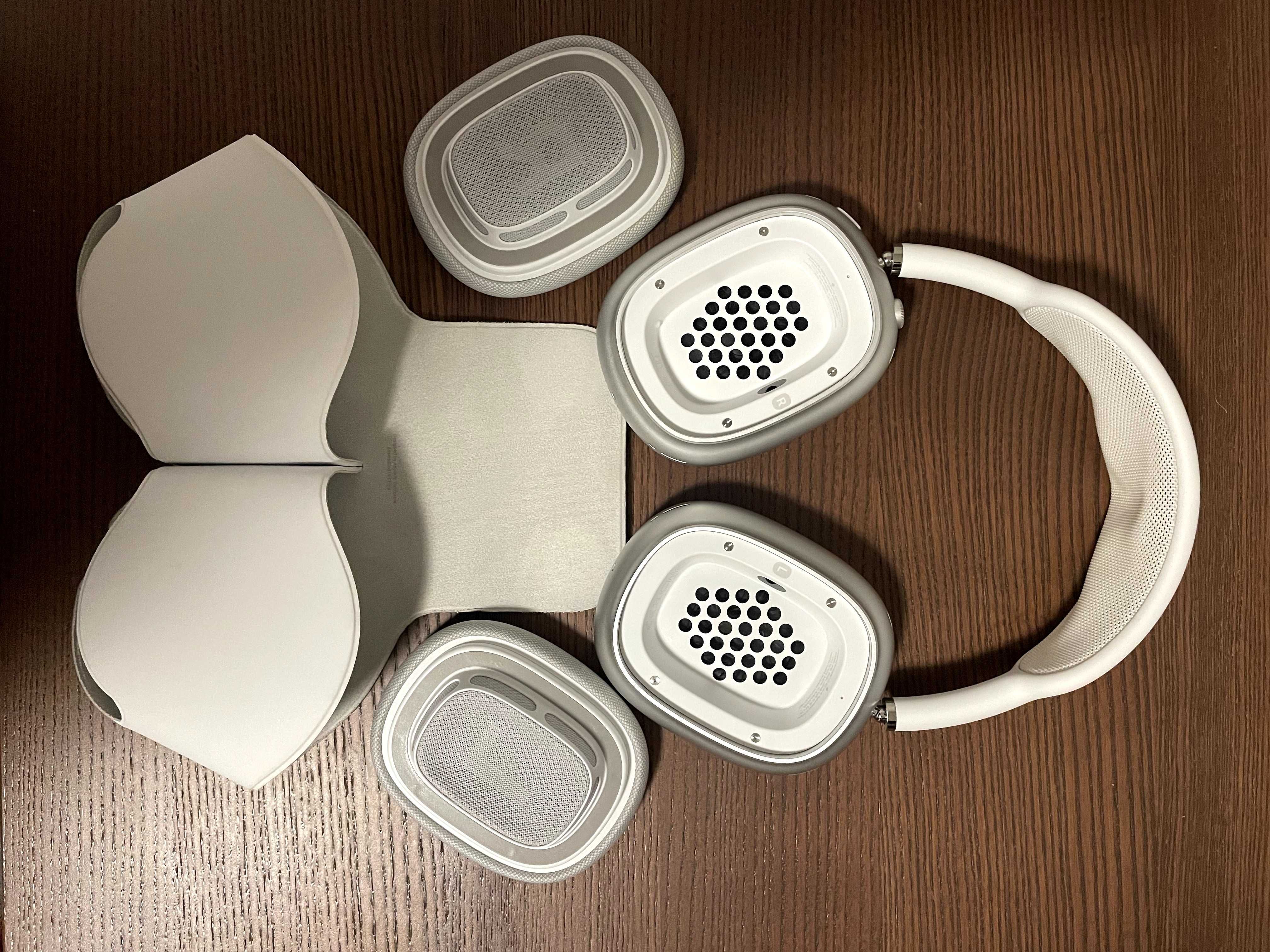 Apple AirPods Max branco