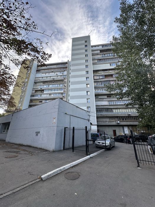 Срочно Недорого! Продажа 4к в Центре"S=92м2"Князя  В.Великого-15"Б"