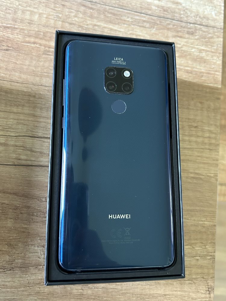 Huawei Mate 20. 4/128GB + ladowarka, pudelko.