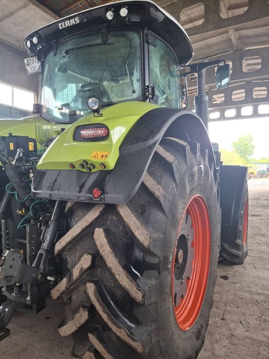 Сільськогосподарське підприємство продає трактор Claas Axion 950