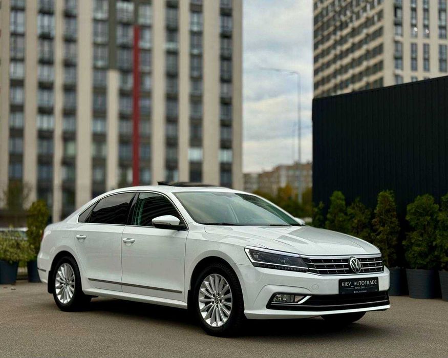 Volkswagen Passat SE