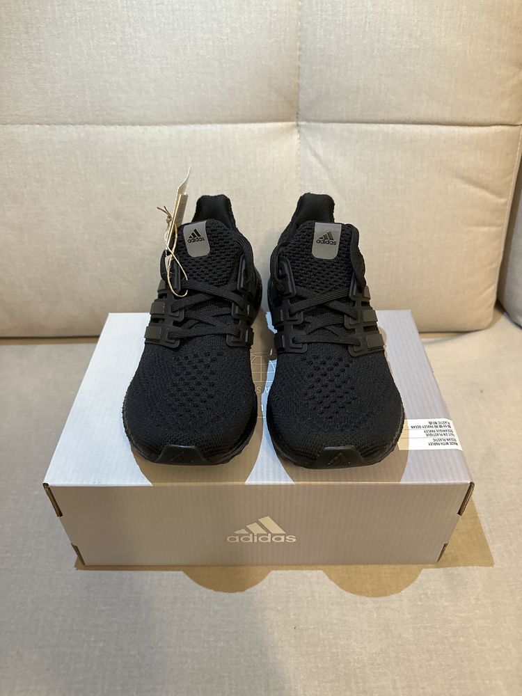 Buty sporotwe Adidas Ultraboost 5.0 Dna W r. 36 2/3