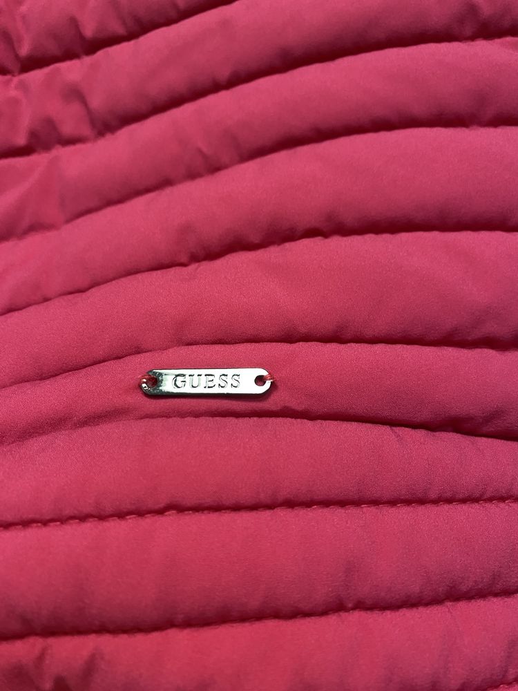 Guess kurtka pikowana ramoneska przeciwdeszczowa pink flo neon