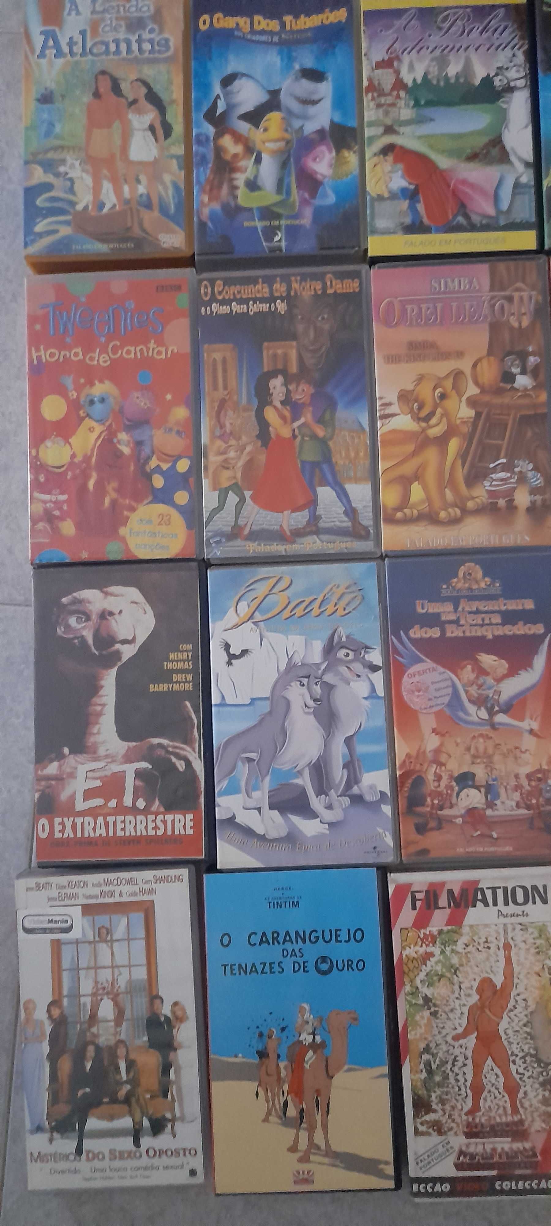 Vendo varios filmes em vhs