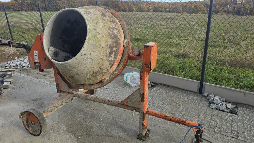 Betoniarka 250l 3 fazy