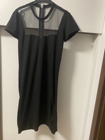 Sukienka czarna z tiulowa gora