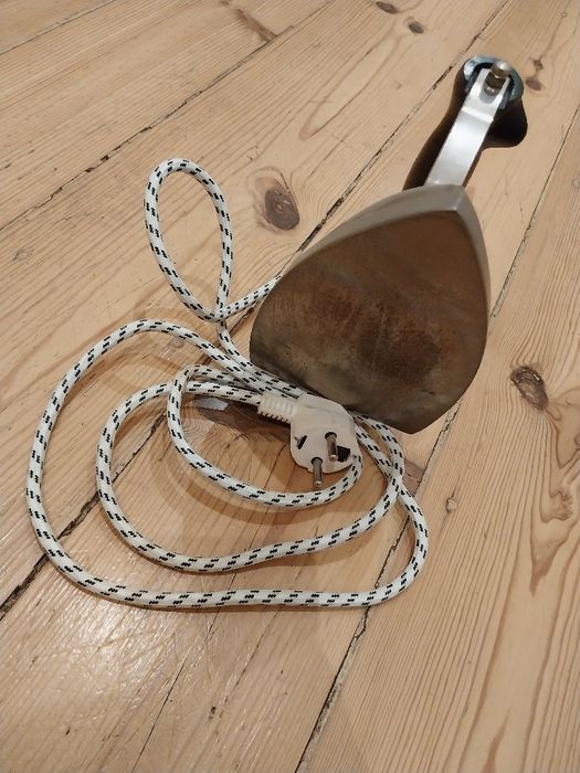 Ferro de engomar Vintage