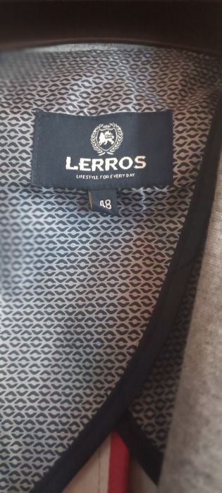 Трикотажний піджак. Стан нового.