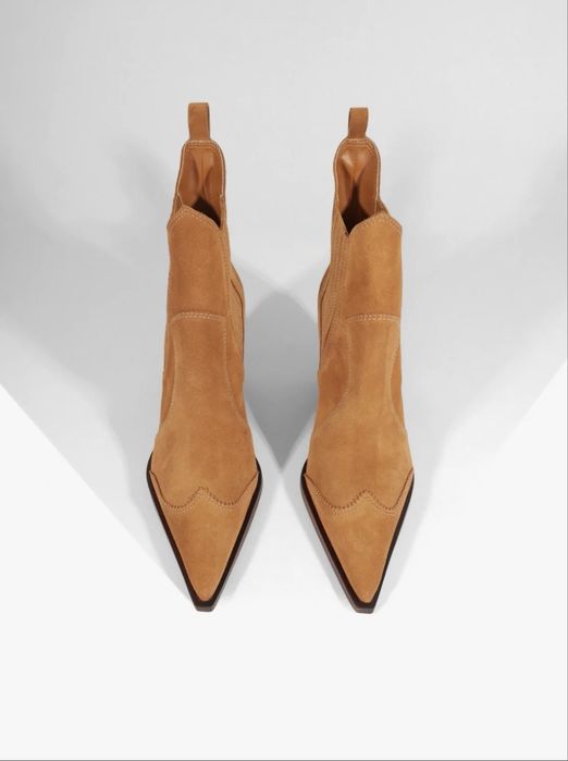 Ботінки козаки schutz