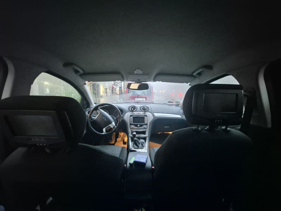 MOBILNA reklama w TAXI, FILMY z Twoją firmą!