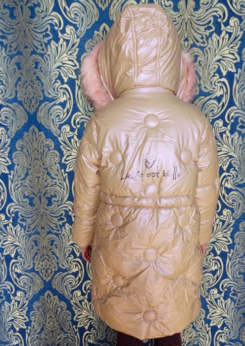 Зимова куртка для дівчинки