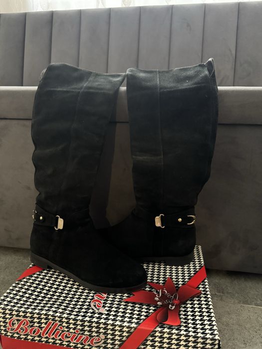 Замшеві зимові чоботи