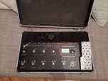 Fender Mustang Floor + Mala de transporte