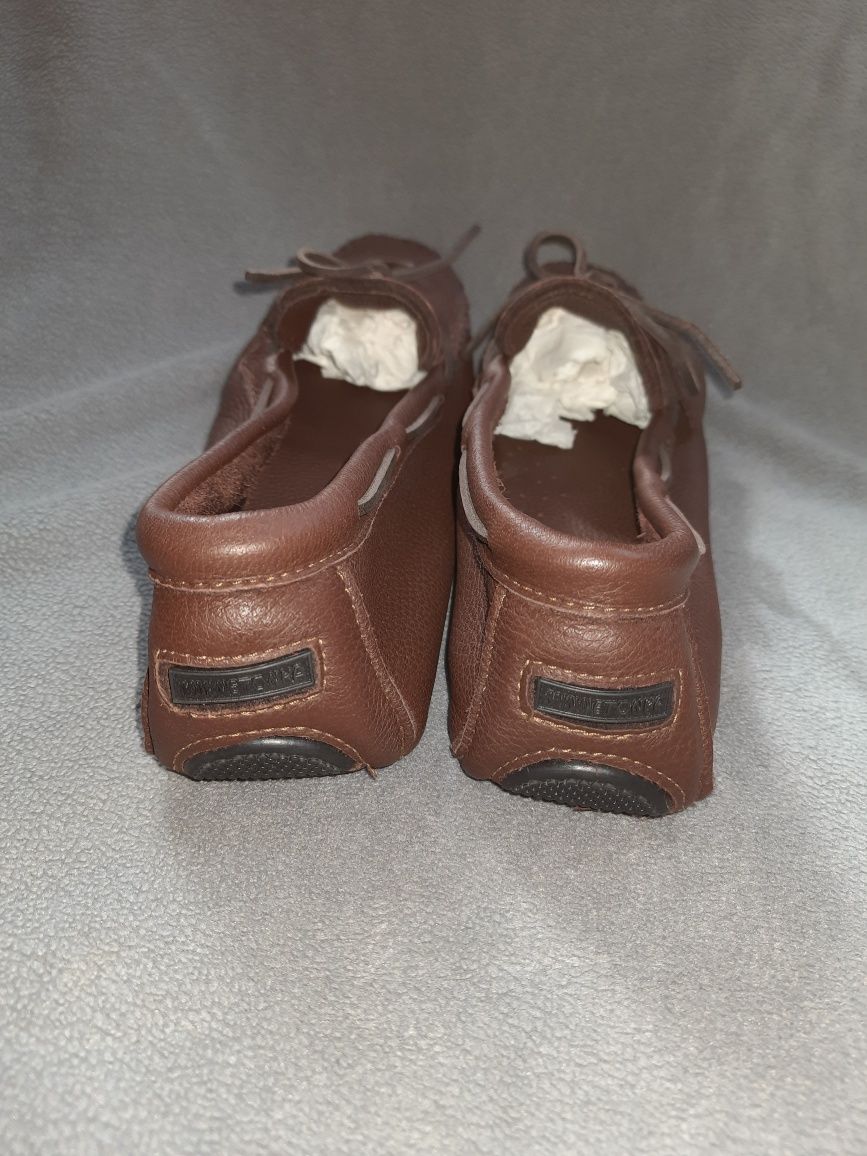 Чоловічі мокасини Weekender із натуральної лосиної шкіри Minnetonka