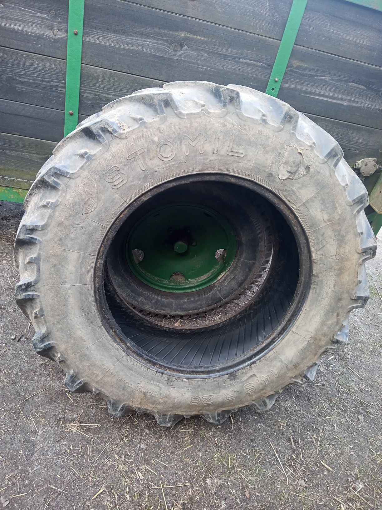 Opona Agri Max BKT 380/85R28 | Stomil 14.9-28