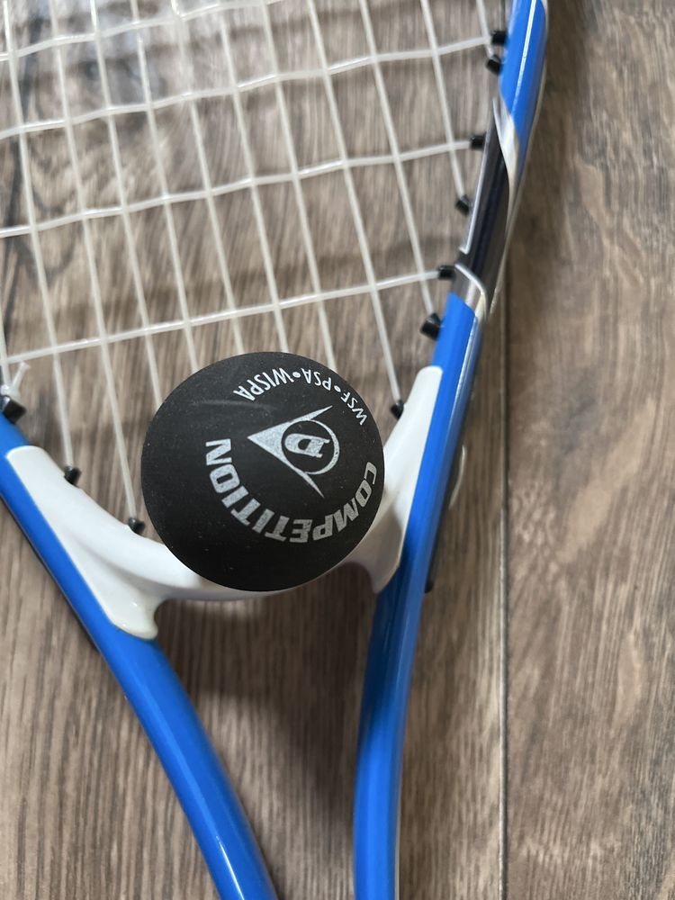 rakieta tenisowa marki Dunlop