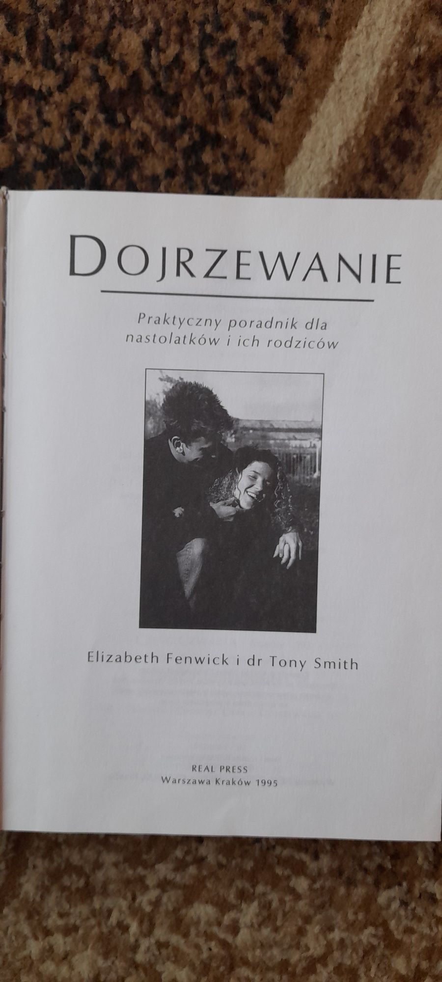 Dojrzewanie - Elizabeth Fenwick, Dr. Tony Smith