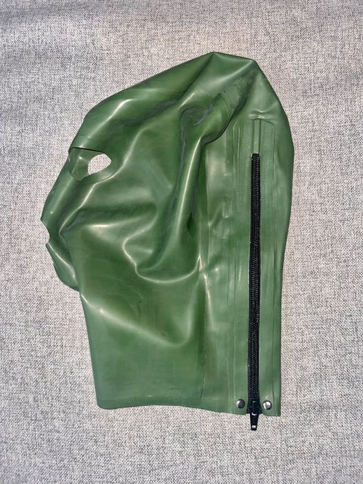 874/ ODRĘKI L Przebranie Teatr maska zielona army green latex lateks