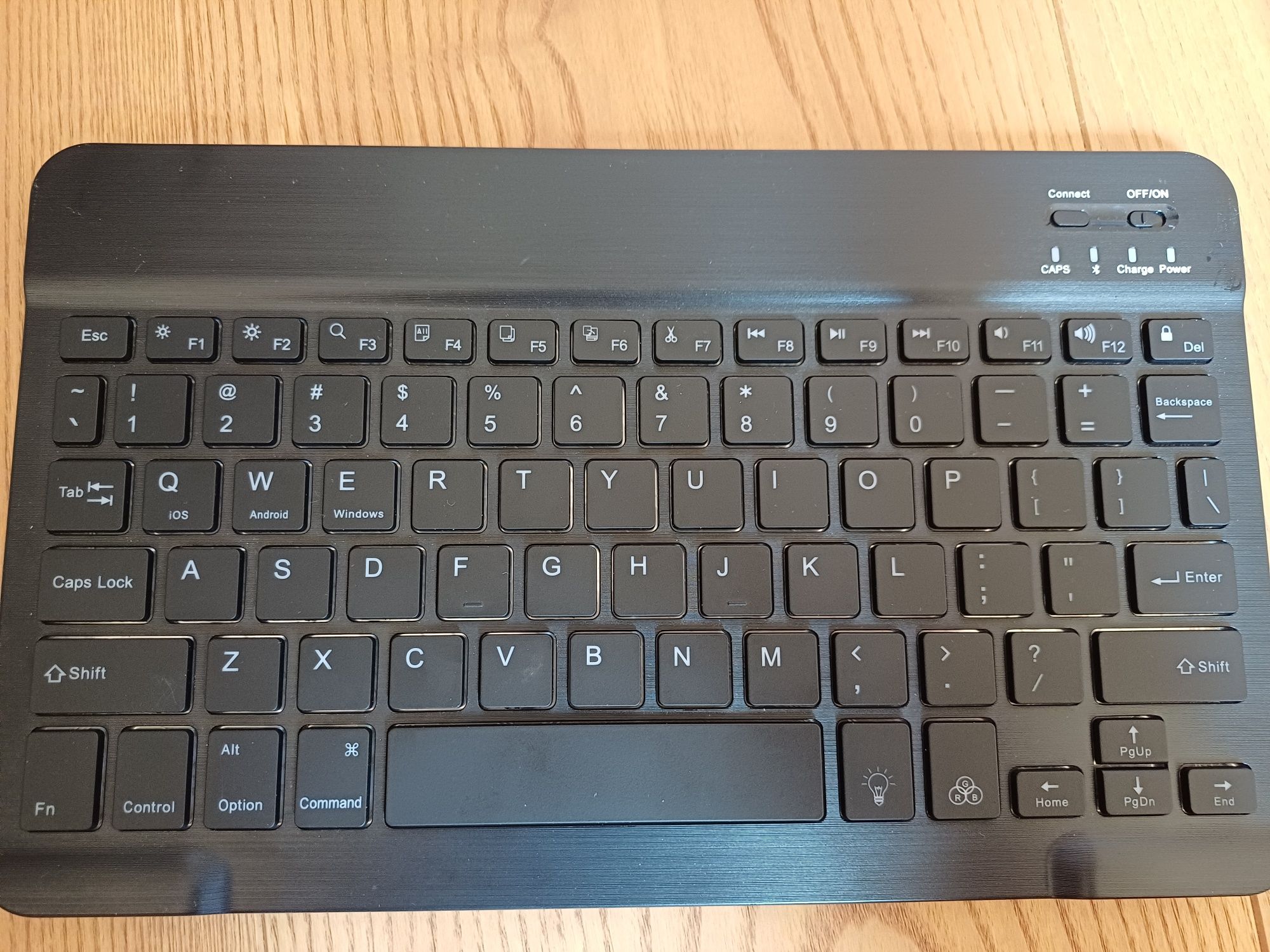 Klawiatura na Bluetooth Keyboard Galaxy Tab S9 Fe