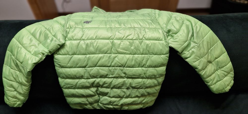 Kurtka puchowa 4F rozmiar 140 cm